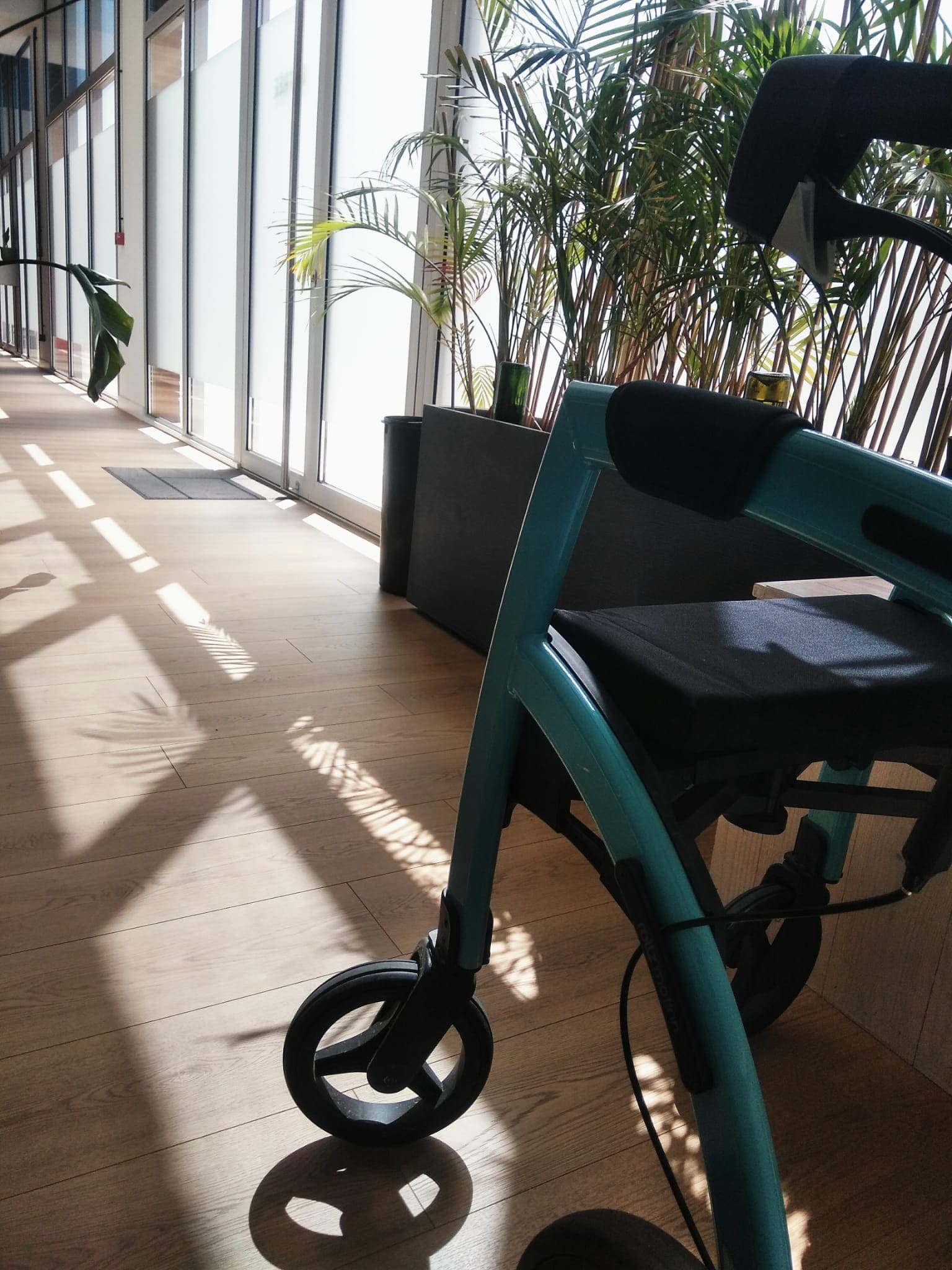 Cabinet accessible et aux normes PMR Cabinet accessible et aux normes PMR